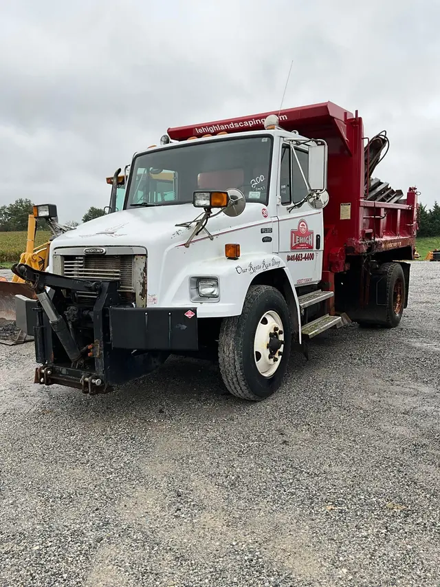 1997 Freightliner FL80